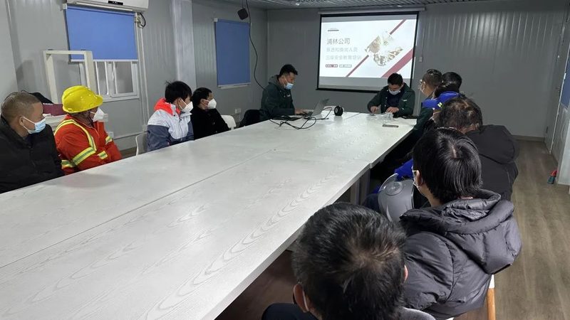 师资力量是衡量在线英语教育平台的重要指标。以下是一些判断标准：
